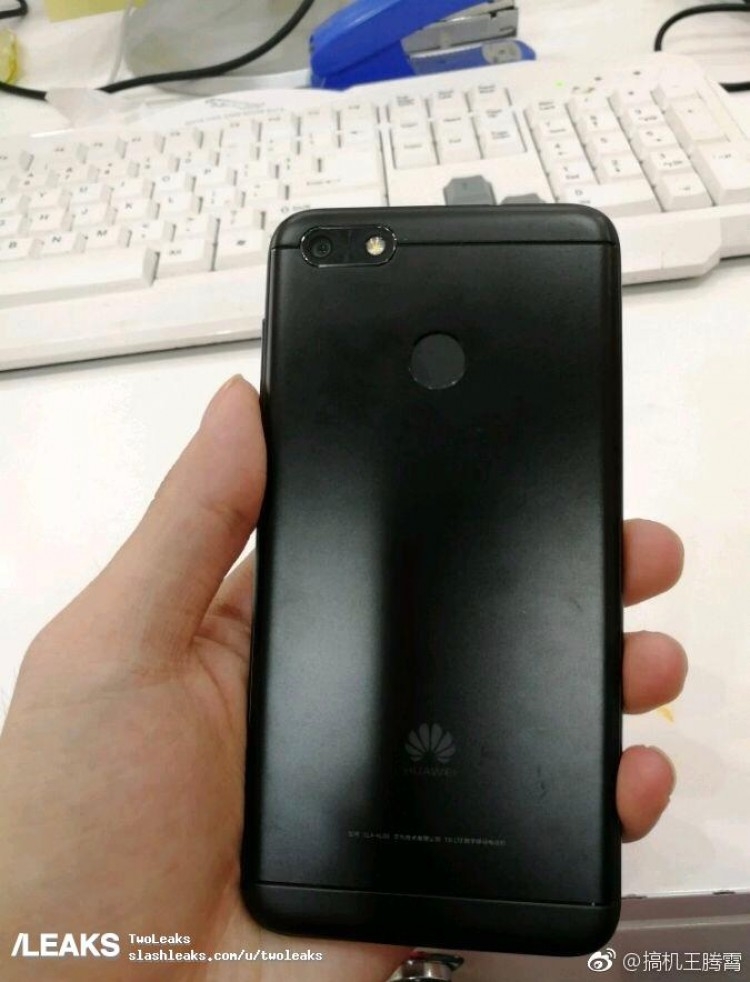 Trên tay Huawei Enjoy 7 thực tế và thông số cấu hình