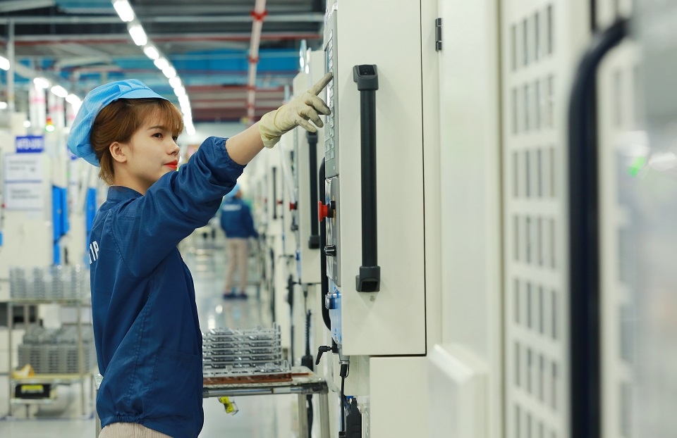 Quy trình sản xuất Galaxy S8 của Samsung tại SEVT Quy trình sản xuất Galaxy S8 của Samsung tại SEVT