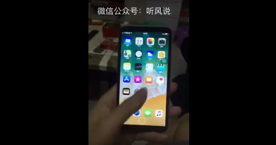 Trên tay iPhone 8 thực tế có thể xài được