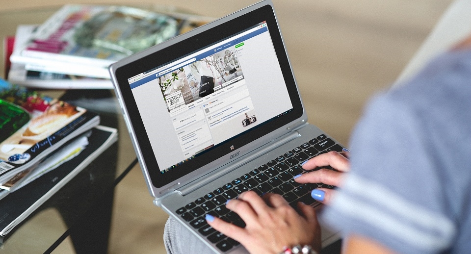 Hướng dẫn cách xem tin nhắn cũ trên Facebook Hướng dẫn cách xem tin nhắn cũ trên Facebook