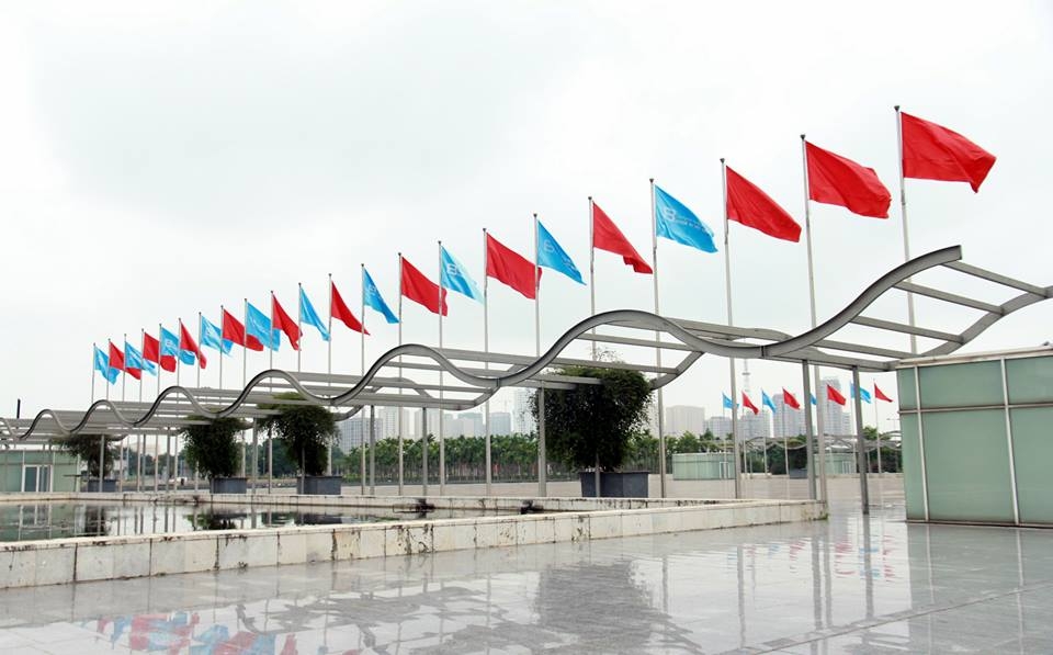 Hình ảnh trước thệm sự kiện ra mắt Bphone 2 của Bkav Hình ảnh trước thệm sự kiện ra mắt Bphone 2 của Bkav