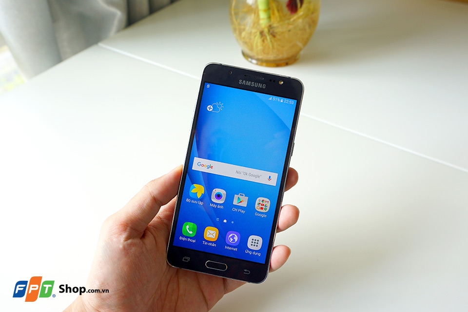 Trên tay Samsung Galaxy J5 2016