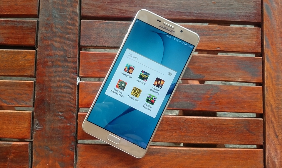 TOP 5 smartphone giải trí đáng mua trong hè này (2016)