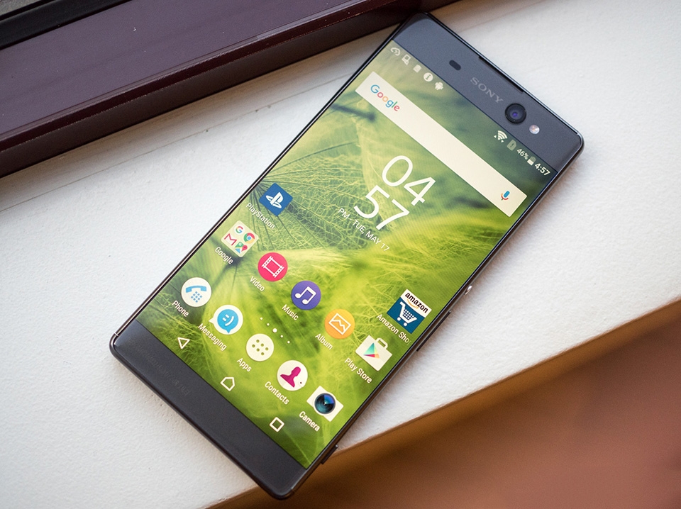 TOP 5 smartphone giải trí đáng mua trong hè này (2016)