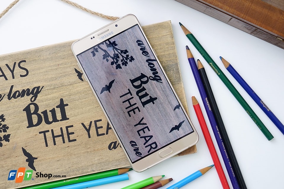 Mở hộp và trên tay Samsung Galaxy A9 Pro chính hãng