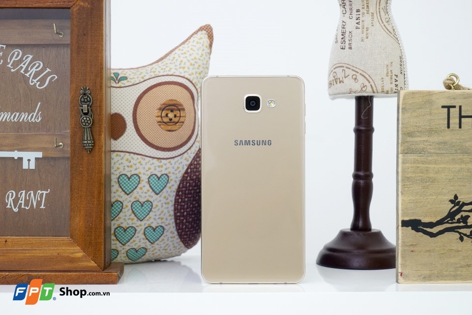 Mở hộp và trên tay Samsung Galaxy A9 Pro chính hãng