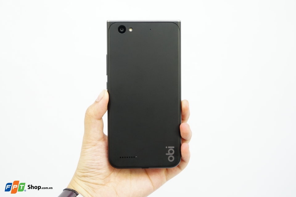 Mở hộp và trên tay smartphone Obi MV1 tại FPT Shop