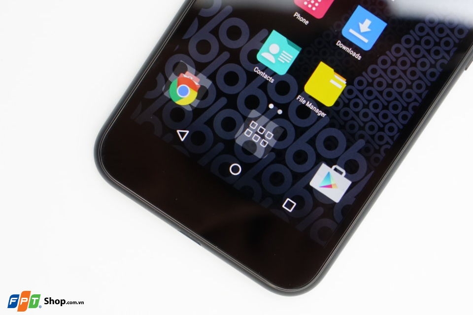 Mở hộp và trên tay smartphone Obi MV1 tại FPT Shop
