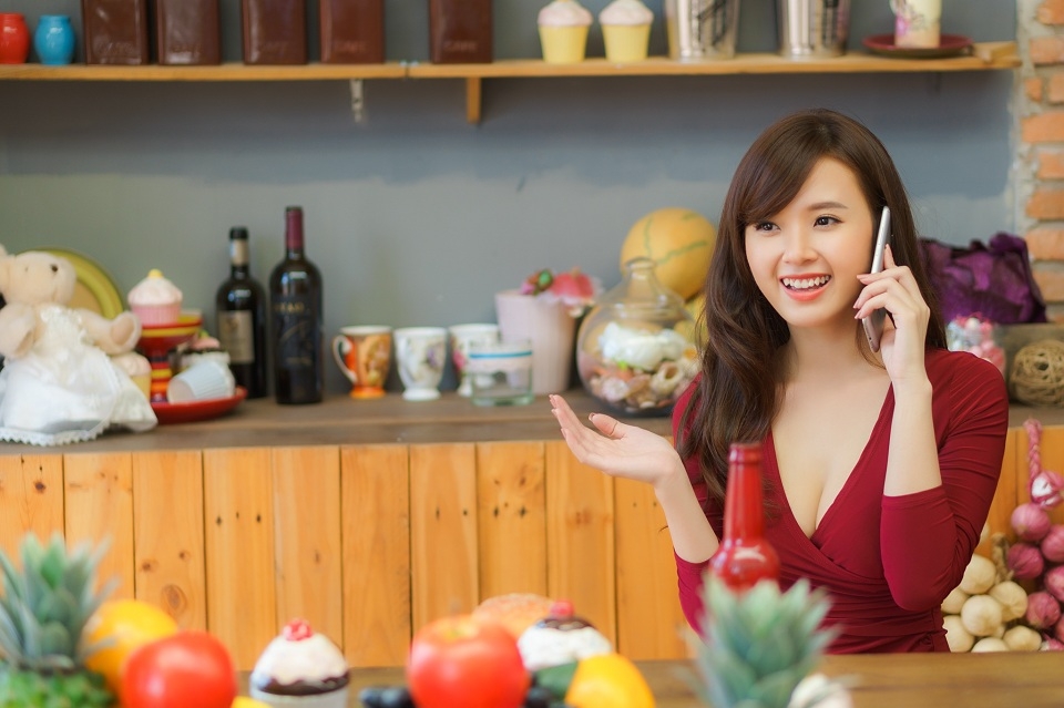 Hotgirl Midu xinh đẹp cùng smartphone Meizu MX5 Hotgirl Midu xinh đẹp cùng smartphone Meizu MX5