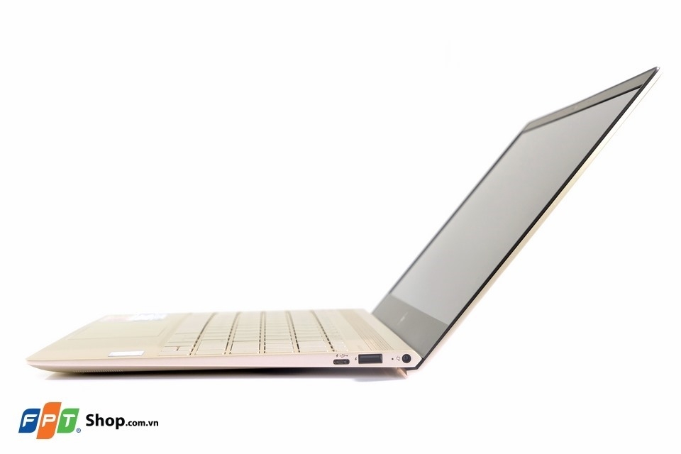 5 laptop mỏng nhẹ, đáng mua nhất hiện nay (ảnh 4) 5 laptop mỏng nhẹ, đáng mua nhất hiện nay (ảnh 4)