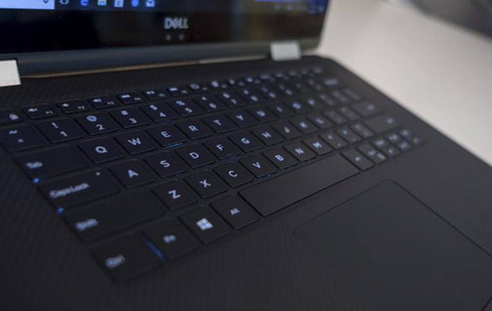 Dell XPS 15 2018 bàn phím