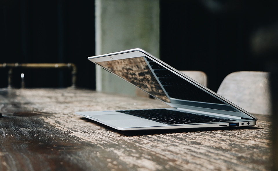 laptop phù hợp sinh viên 01