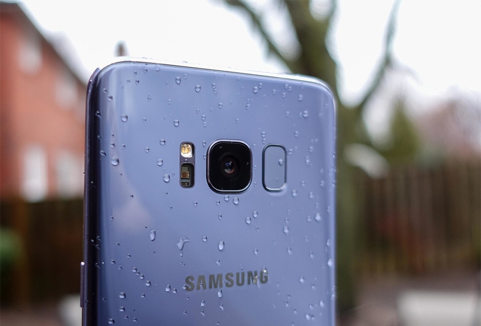 Galaxy S7 Edge và Galaxy S8 03