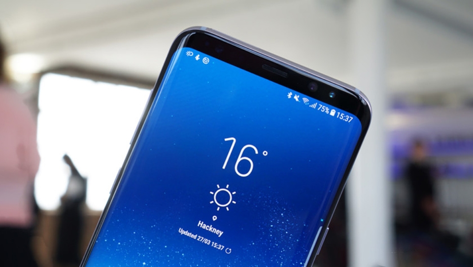 Galaxy S7 Edge và Galaxy S8 06