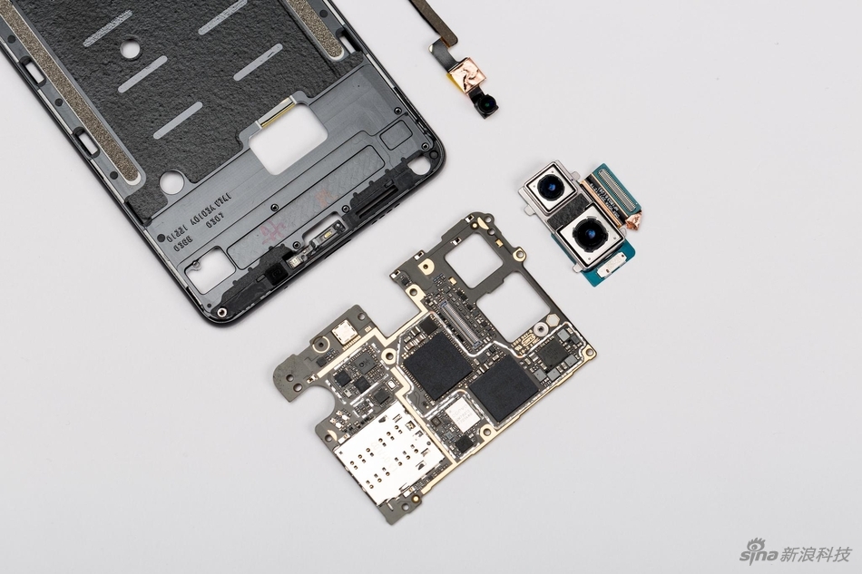 Mổ bụng Xiaomi Mi Mix 2S 16 Mổ bụng Xiaomi Mi Mix 2S 16