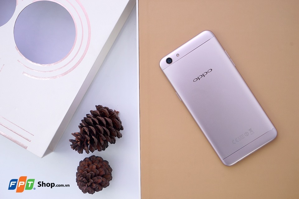 Đánh giá OPPO F1 06