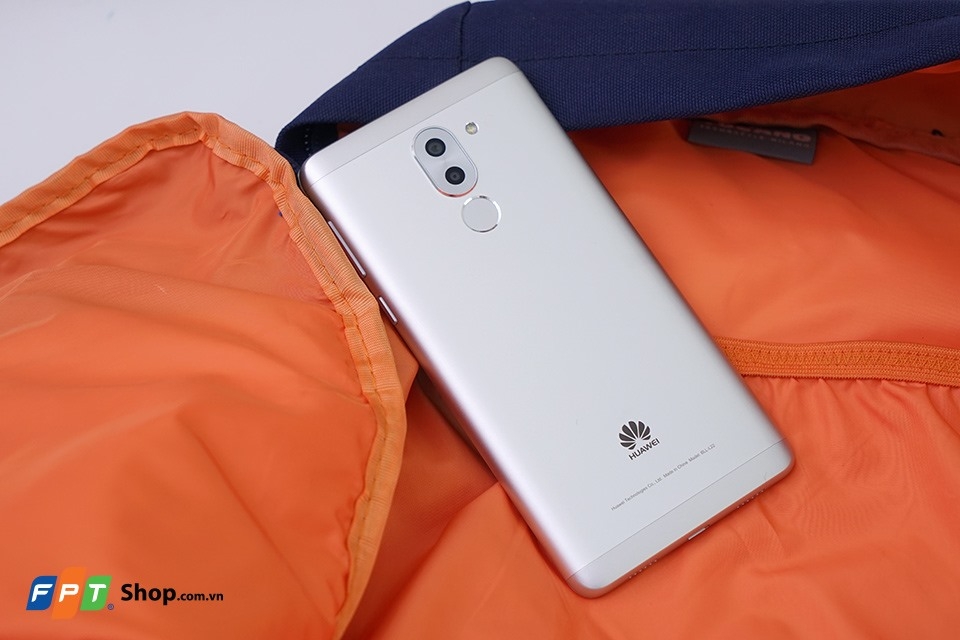 So sánh Huawei GR5 2017 và Vivo V5 02