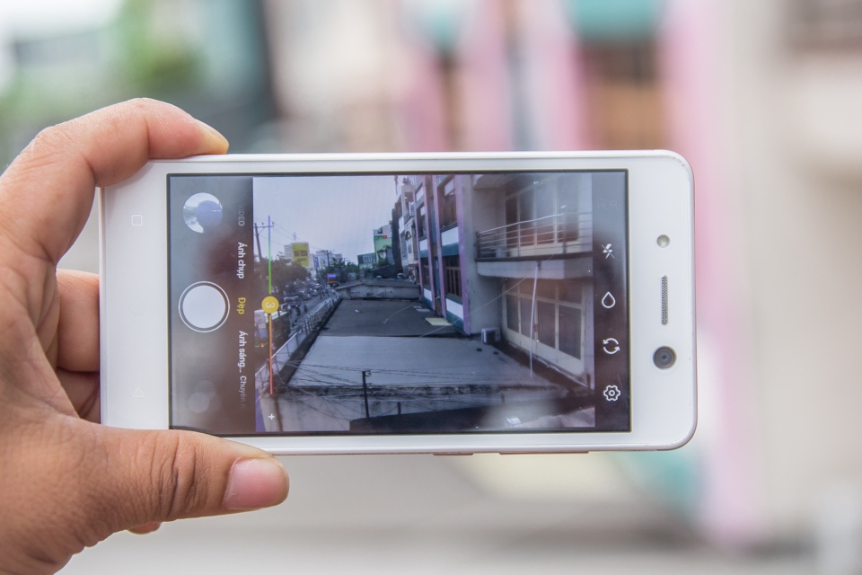 Đánh giá camera Itel S11 Plus 03