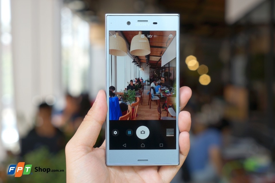 Mua Xperia XZs nhận khuyến mãi khủng 01 Mua Xperia XZs nhận khuyến mãi khủng 01