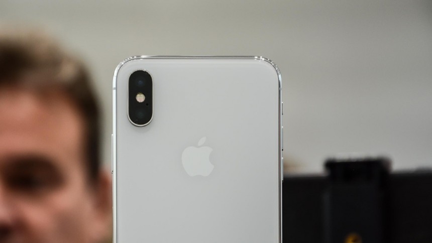 Lý do nên chọn iPhone X chính hãng 04