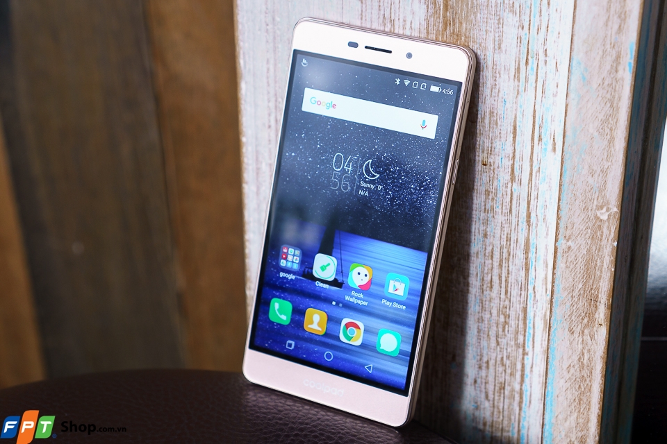 Trên tay Coolpad Sky 3 độc quyền tại FPTShop