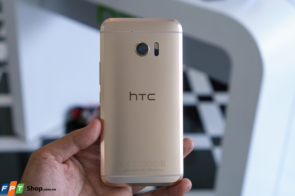 HTC ra mắt HTC 10
