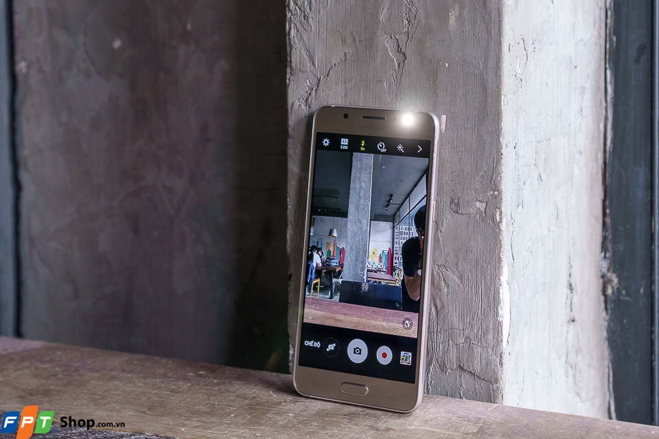 Đánh giá Galaxy J5 2016