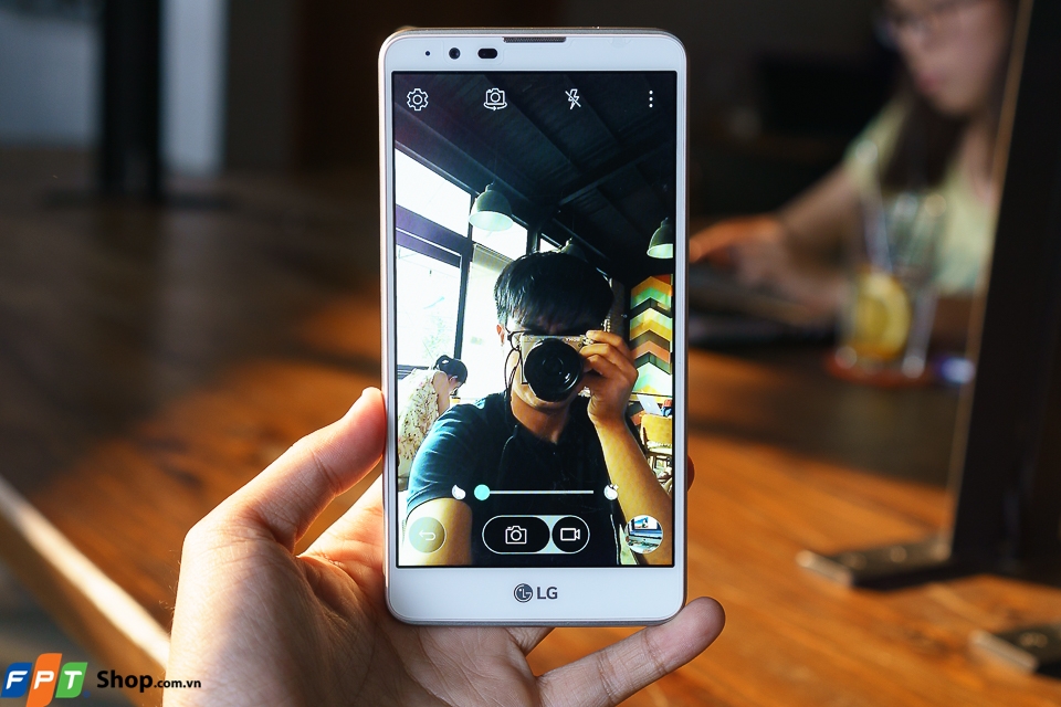Trên tay LG G4 Stylus 2