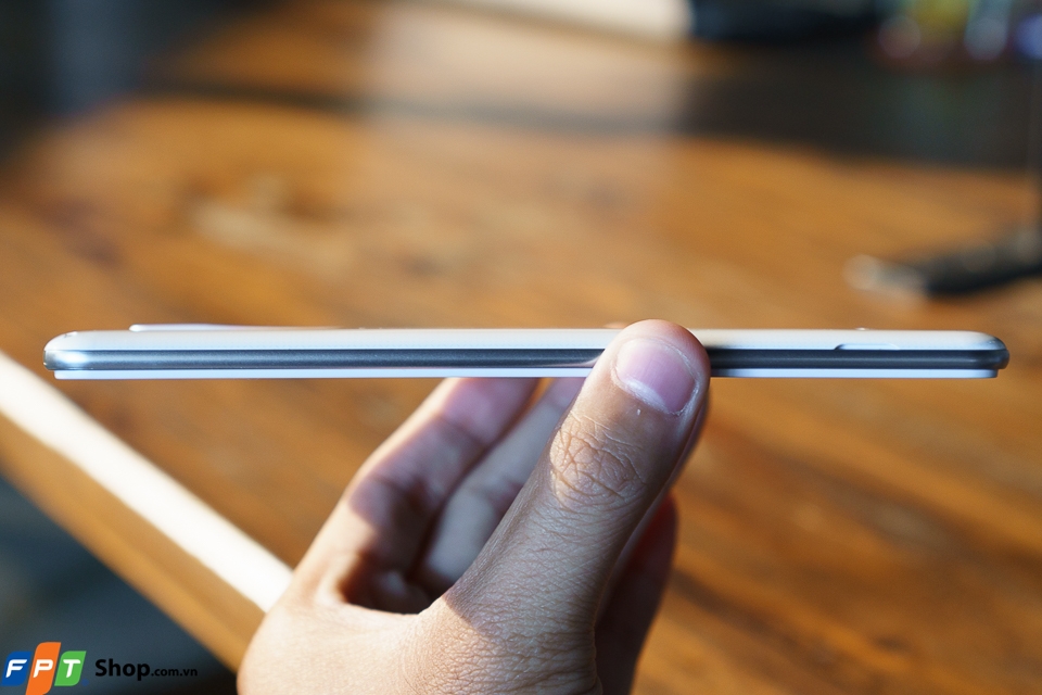 Trên tay LG G4 Stylus 2