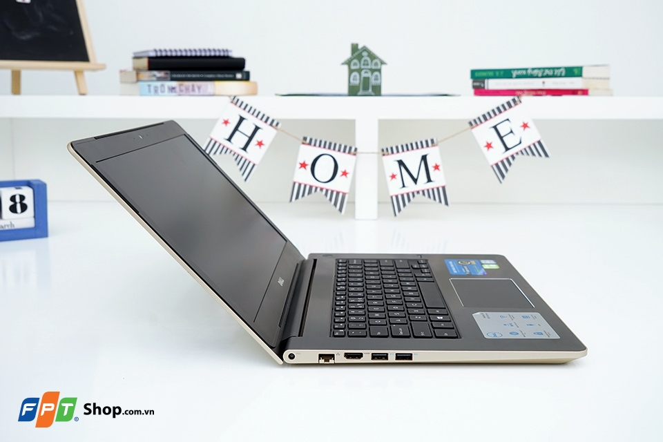 Trên tay Dell Vostro 5459 tại FPT Shop Trên tay Dell Vostro 5459 tại FPT Shop