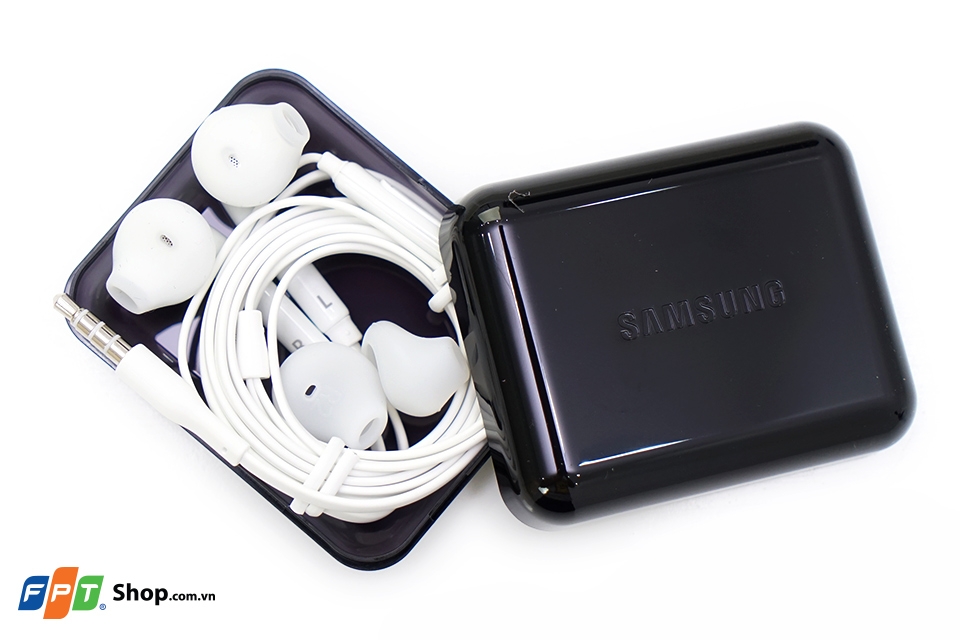 Mở hộp Galaxy S7 Edge chính hãng tại FPT Shop Mở hộp Galaxy S7 Edge chính hãng tại FPT Shop