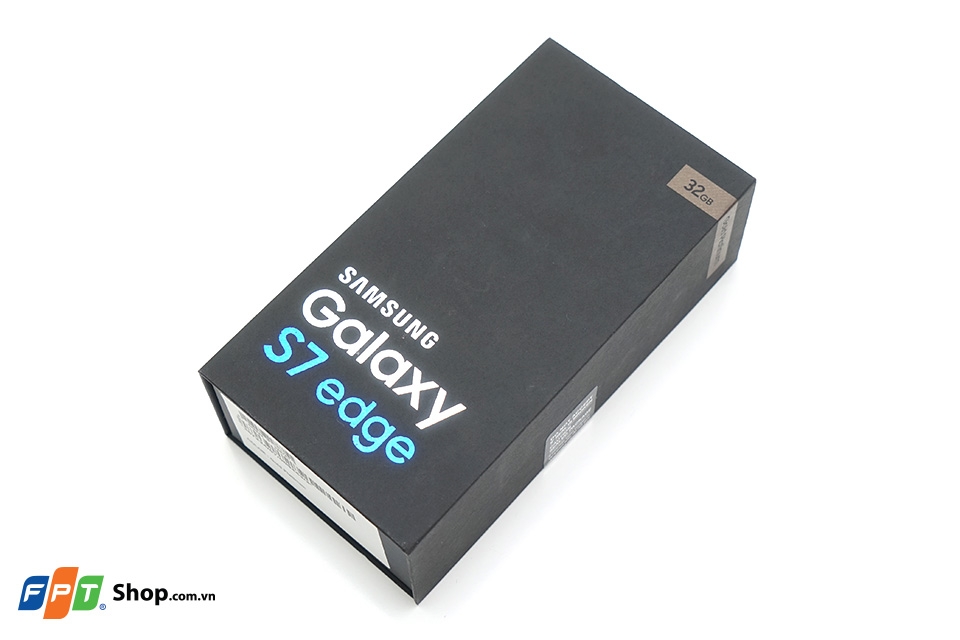 Mở hộp Galaxy S7 Edge chính hãng tại FPT Shop Mở hộp Galaxy S7 Edge chính hãng tại FPT Shop