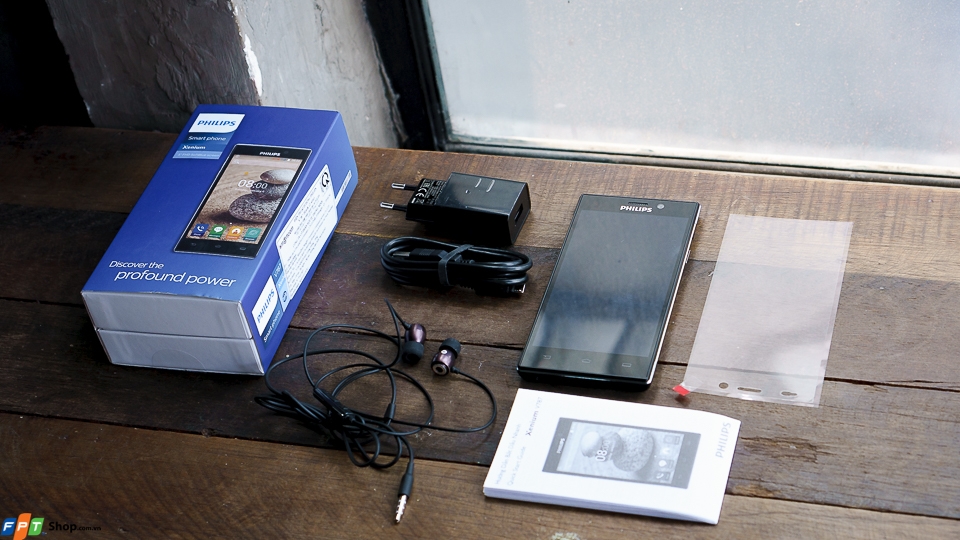trên tay Philips Xenium V787