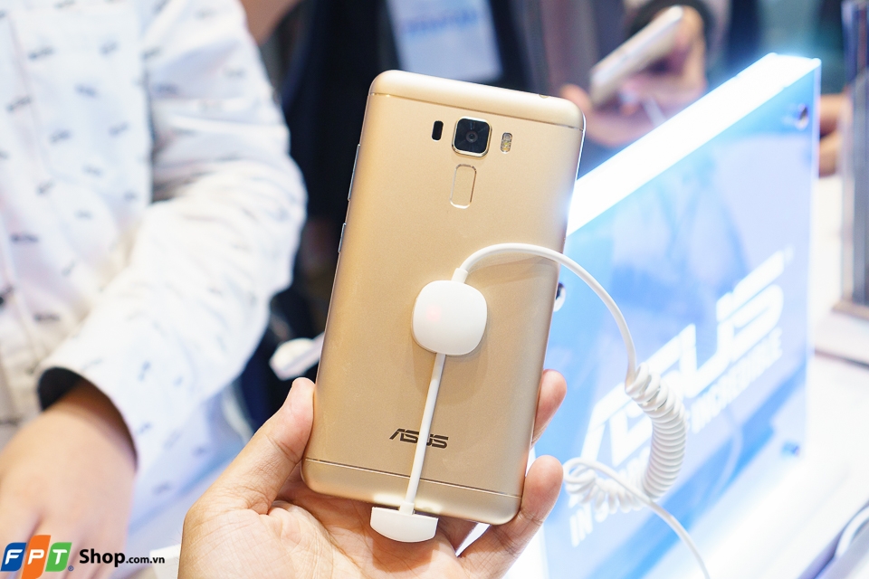 Trên tay ZenFone 3 Laser 