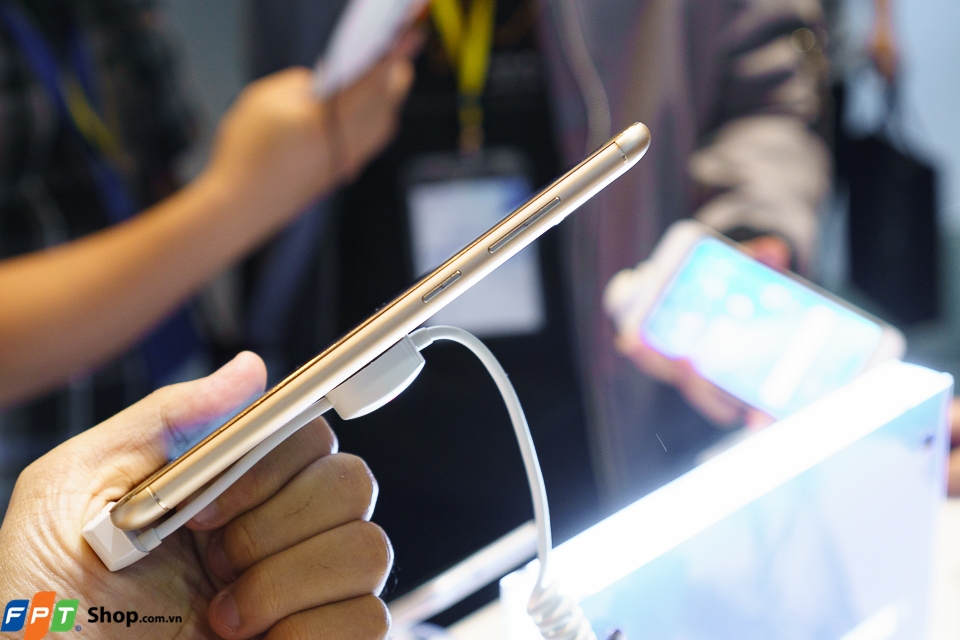 Trên tay ZenFone 3 Laser 
