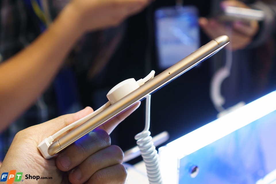 Trên tay ZenFone 3 Laser 