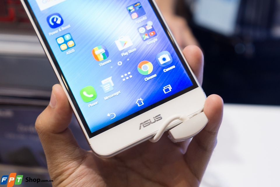 Trên tay ASUS ZenFone 3 Max