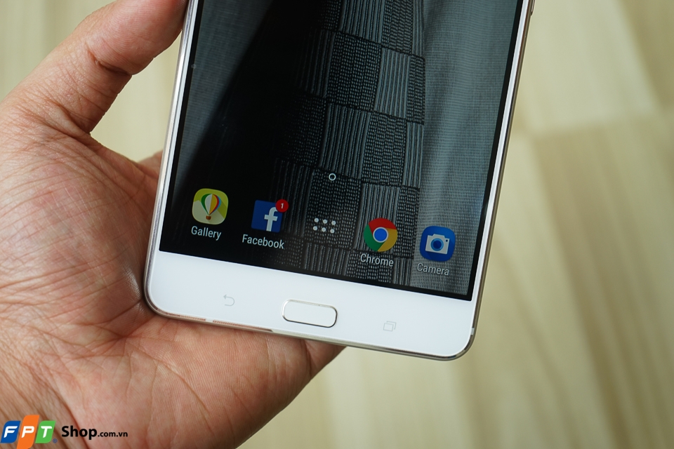 Trên tay ASUS ZenFone 3 Ultra Trên tay ASUS ZenFone 3 Ultra