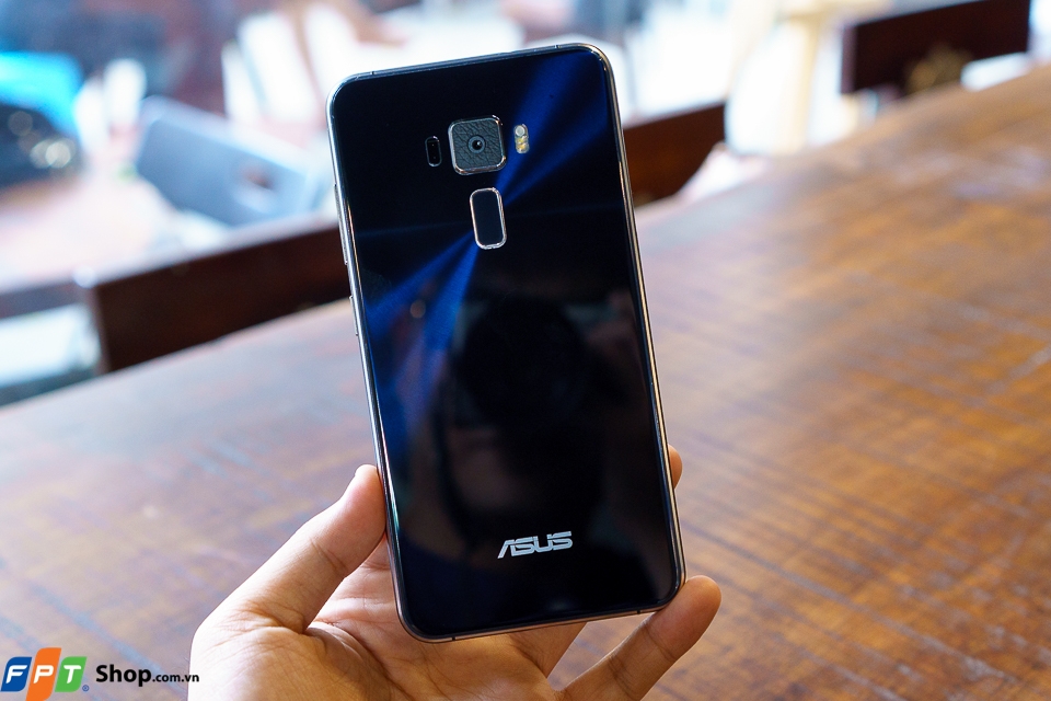 Trên tay ASUS ZenFone 3
