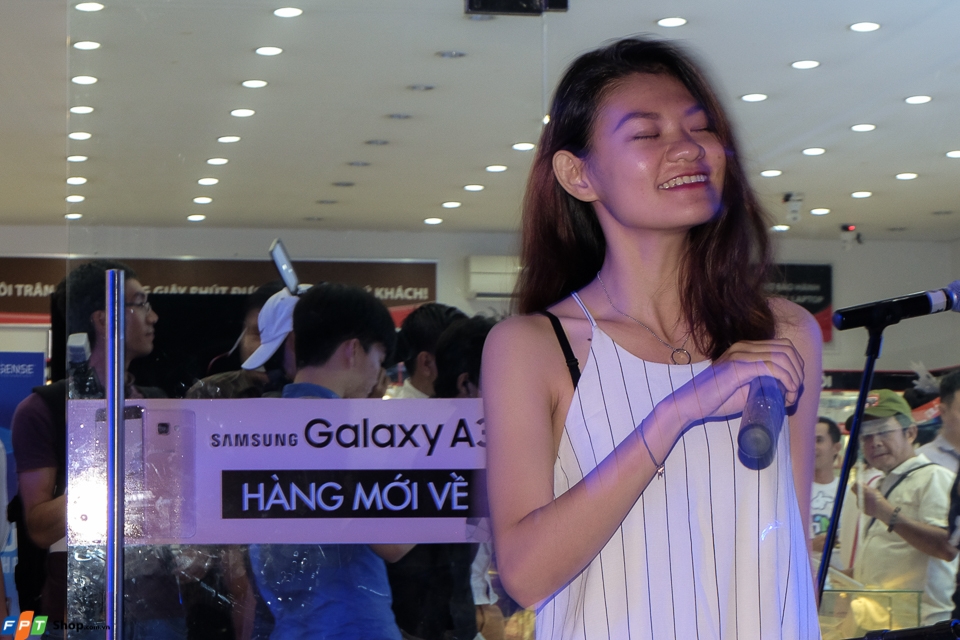 FPTShop mở bán S7 S7 edge