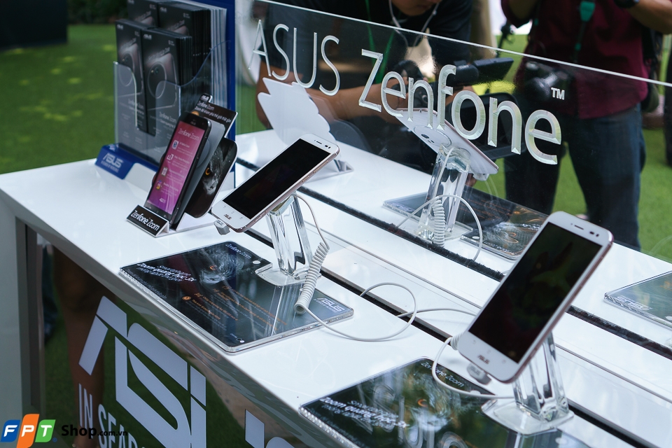 ASUS giới thiệu ZenFone Zoom tại Việt Nam