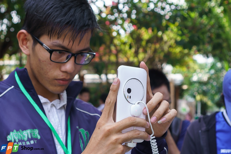 ASUS giới thiệu ZenFone Zoom tại Việt Nam