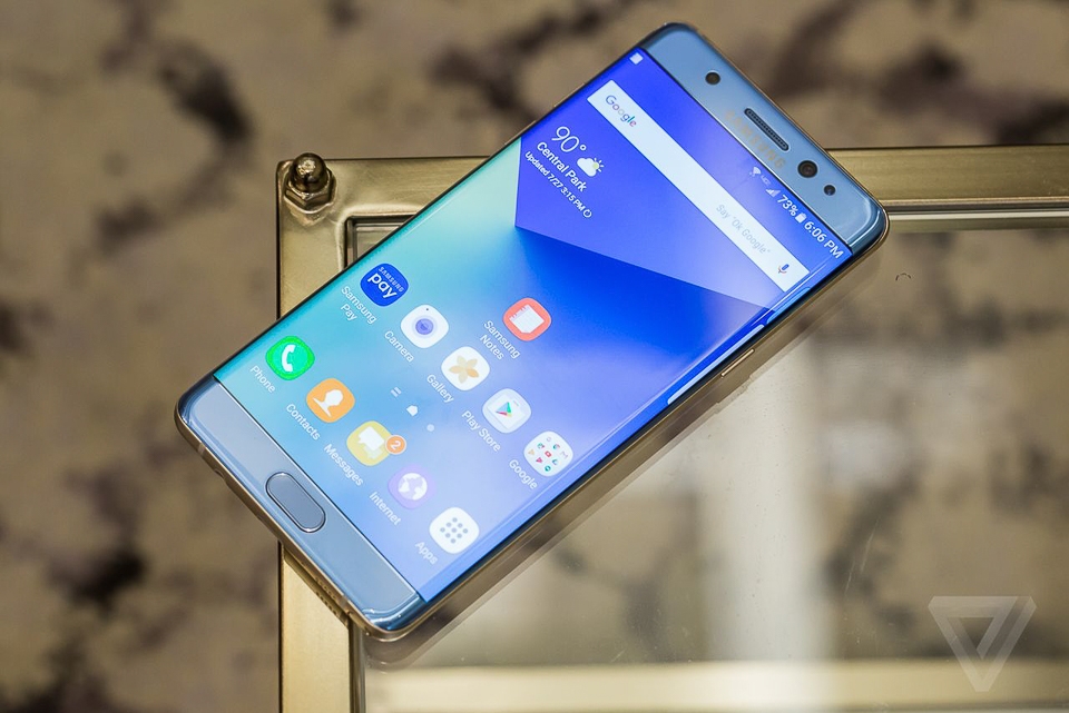 Trên tay Galaxy Note 7 tại FPTShop