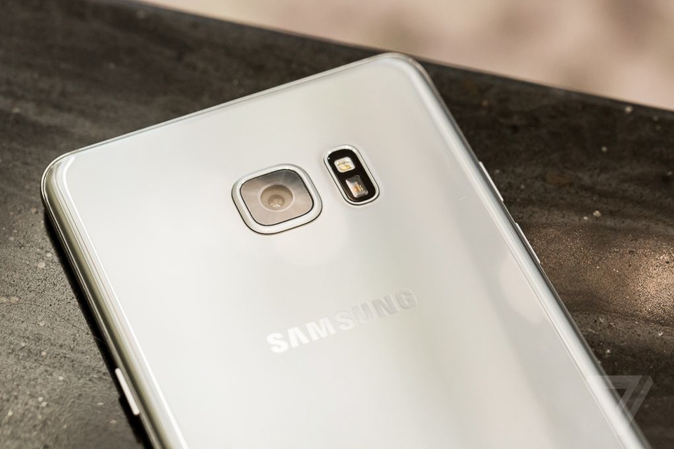 Trên tay Galaxy Note 7 tại FPTShop