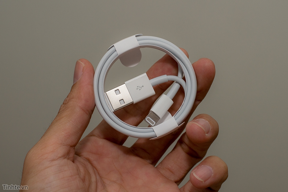 iPhone 7 bản thương mại về đến Việt Nam