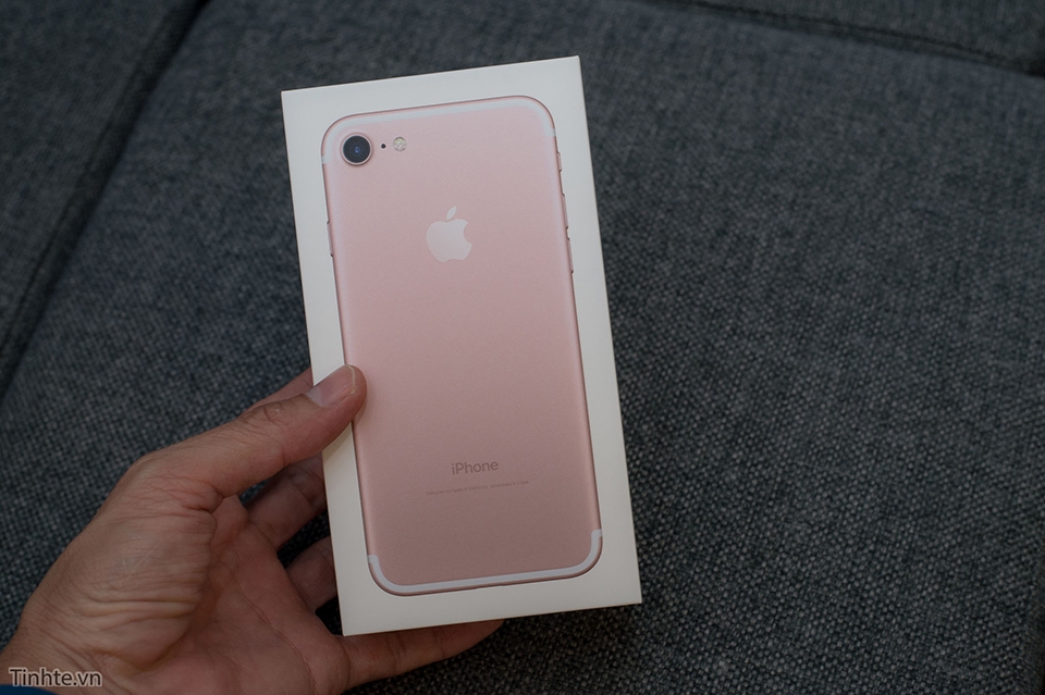 iPhone 7 bản thương mại về Việt Nam