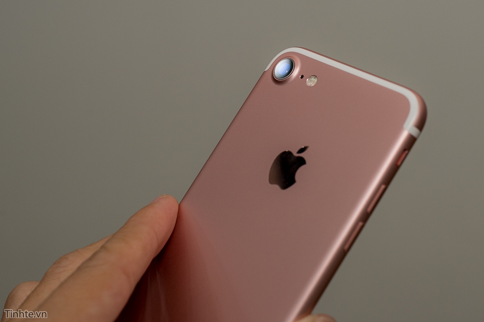 iPhone 7 bản thương mại về đến Việt Nam