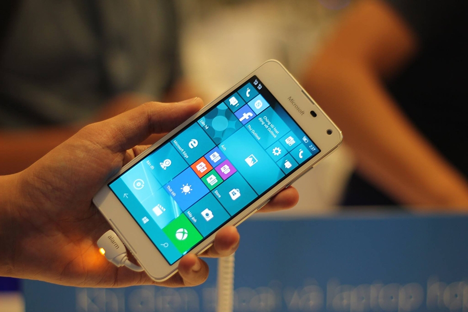 Microsoft chính thức giới thiệu Lumia 650 tại Việt Nam