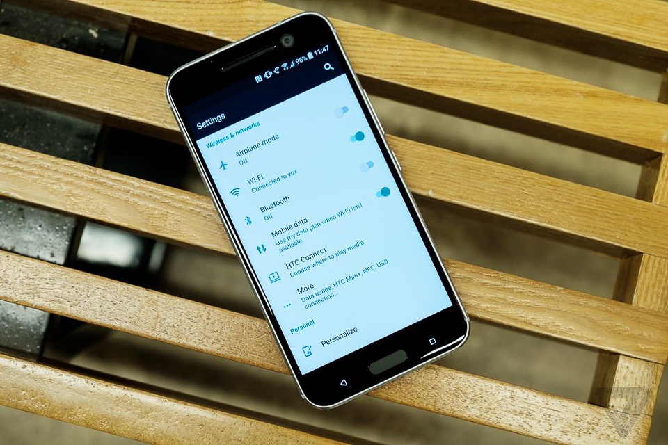 Trên tay HTC 10
