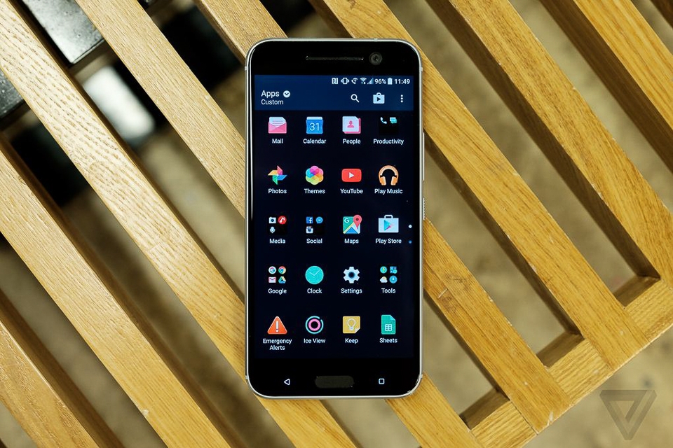 Trên tay HTC 10